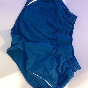 hotty hot shorts 2.5”
